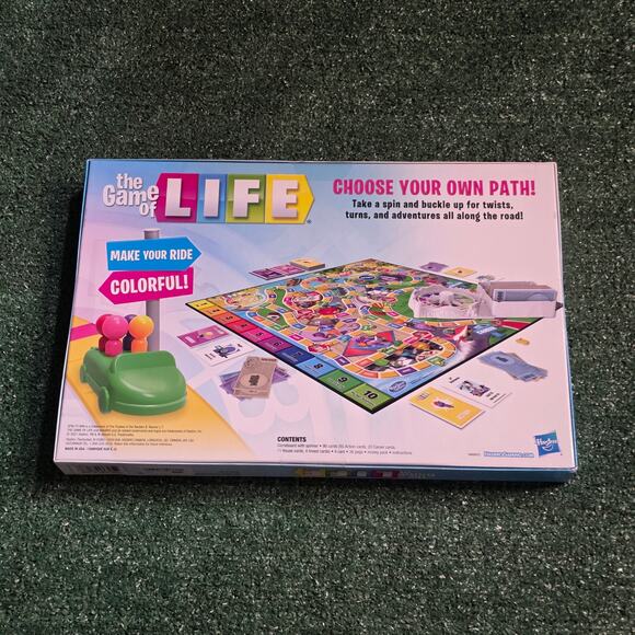 Hasbro Gaming The Game of Life Career Day Board Game New Sealed - Picture 7 of 7